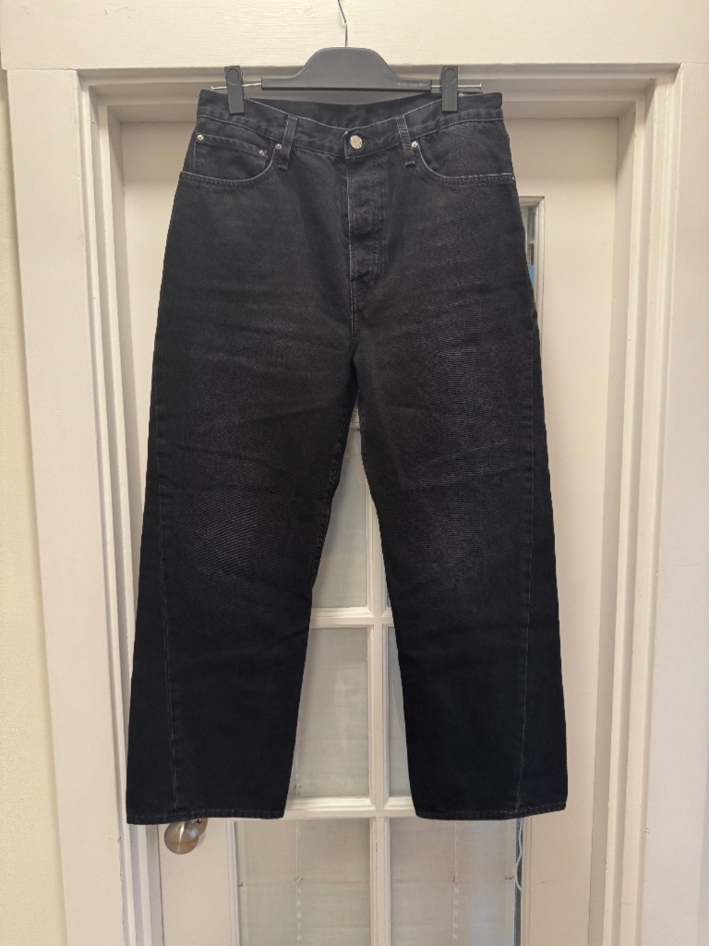 Totême Twisted Seam Denim Full Length Wide-Leg Jeans Washed Black (30/32)